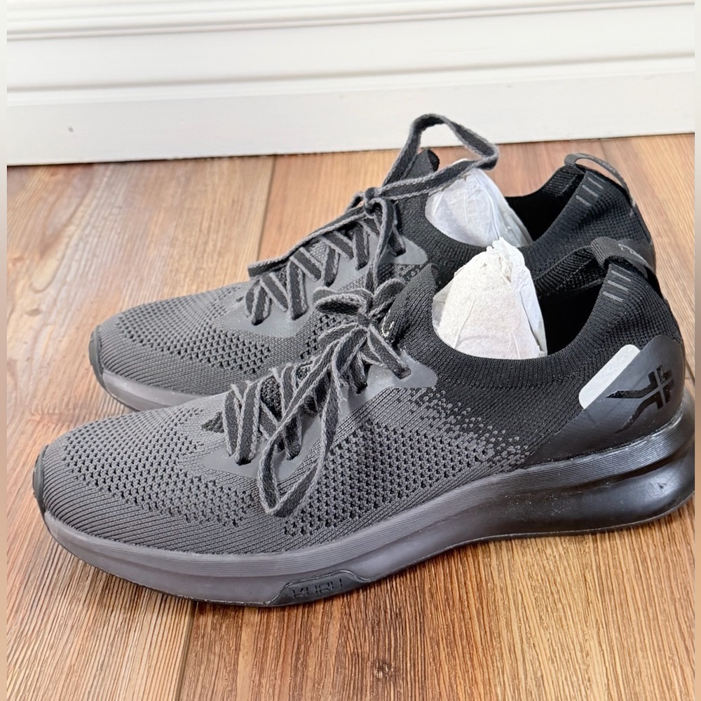 KURU Women’s Sneakers Flux Size 9 Black with arch support